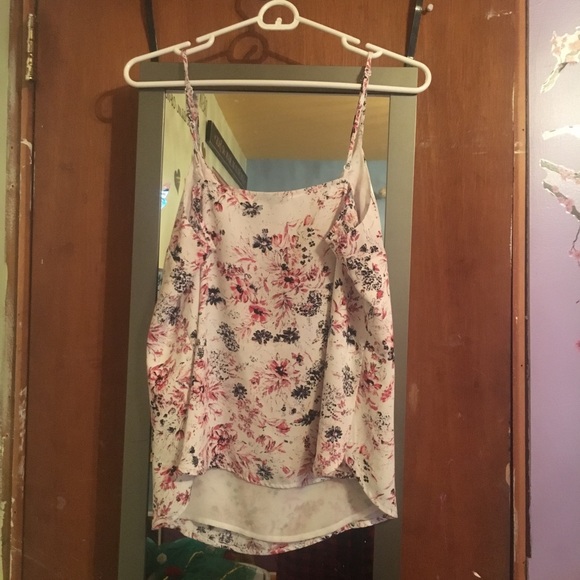 Dynamite Floral top Size Medium - Picture 2 of 3